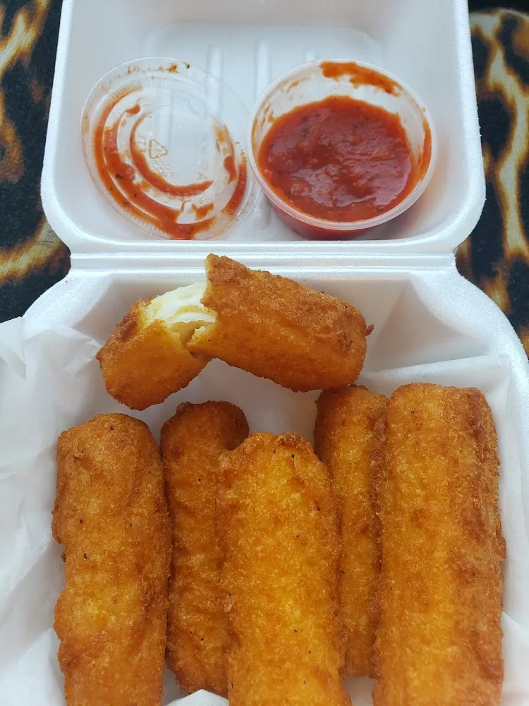 6 Mozzarella Sticks